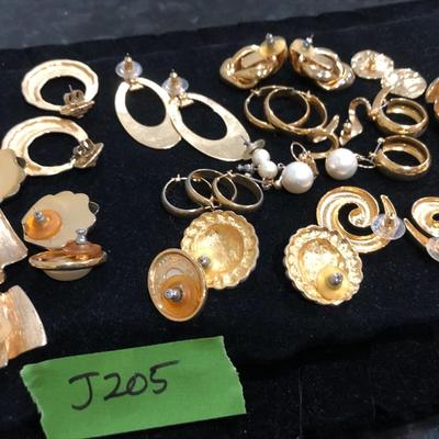Fashion Costume Jewelry Pierced Earrings Lot - Lot J205