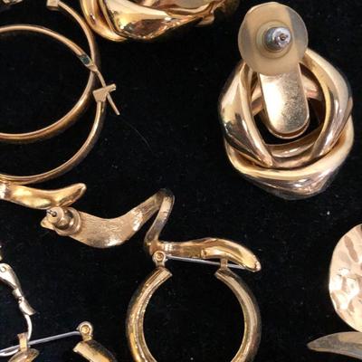 Fashion Costume Jewelry Pierced Earrings Lot - Lot J205