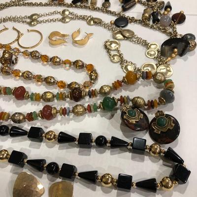 Fashion Costume Jewelry with Asian Pouch -Lot J204