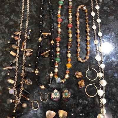 Fashion Costume Jewelry with Asian Pouch -Lot J204