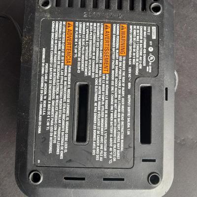 Porter Cable 20-volt Lithium Battery Charger with Battery