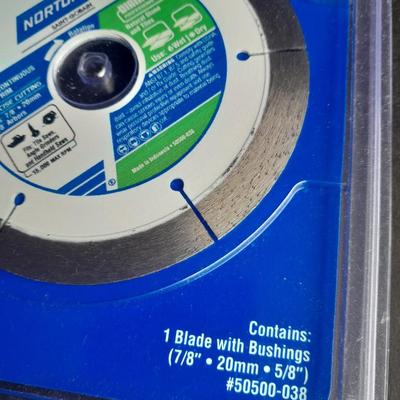 Two new Norton Diamond 4" circular Blades and one new Ridgid Diamond cut 4.5" Metal Cutting blade