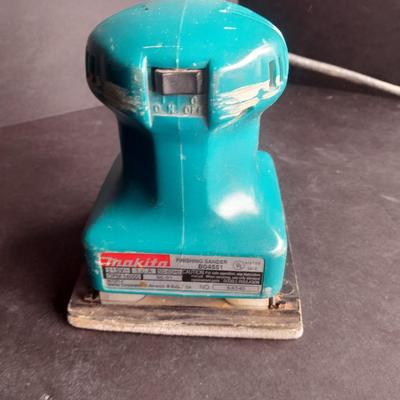 Electric Makita Finishing sander B04551