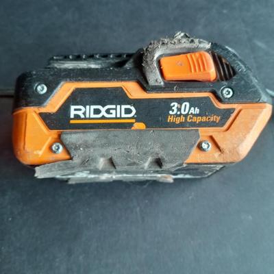 Rigid 18 Volt battery charger with 2 batteries