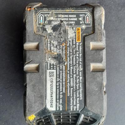 Rigid 18 Volt battery charger with 2 batteries