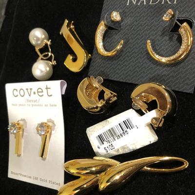 Nice Fashion Jewelry Lot: NADRI, ST JOHN, & Others - Lot J206