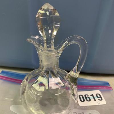Glass cruet