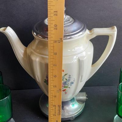10 vintage Luminarc France Cavalier Emerald Green glasses with vintage porcelain electric pot and more