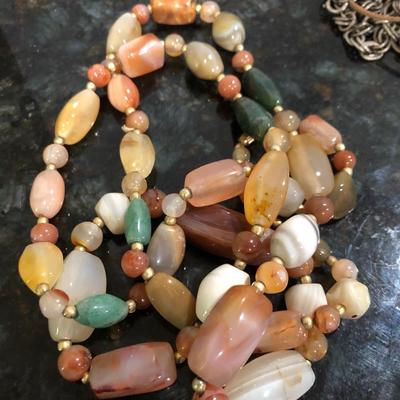 Mixed Costume Jewelry - Lot J207