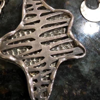 Mixed Costume Jewelry - Lot J207