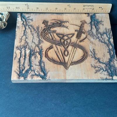 D & D Wall hanging with Fracted wood design and skull candle votive