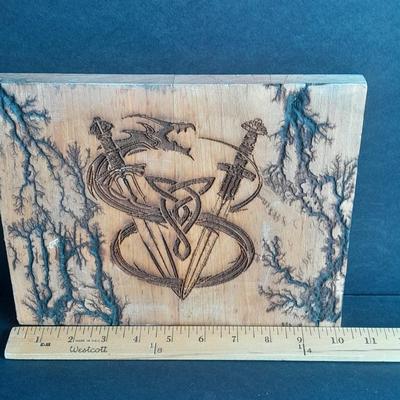 D & D Wall hanging with Fracted wood design and skull candle votive