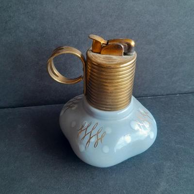 Vintage Evans bone China refillable table lighter