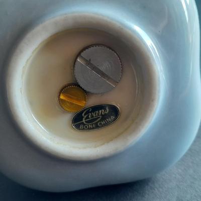 Vintage Evans bone China refillable table lighter