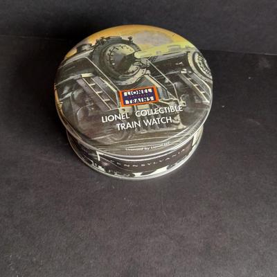 Vintage Lionel Collectible Trains Wristwatch with Brown Leather band has a Moving Train!! complete with Tin