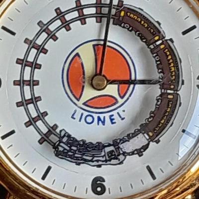 Vintage Lionel Collectible Trains Wristwatch with Brown Leather band has a Moving Train!! complete with Tin