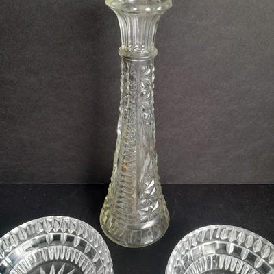Two matching lidded Trinket / mint dishes with glass vase
