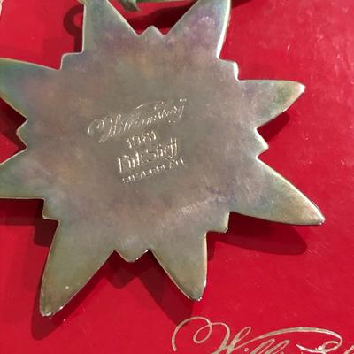 KIRK STIEFF CO. Williamsburg Silver Plate 1981 Ornament -Lot 425