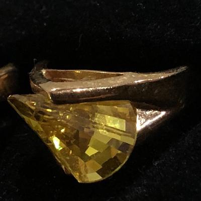 Two Unique Fashion Rings -Lot J208