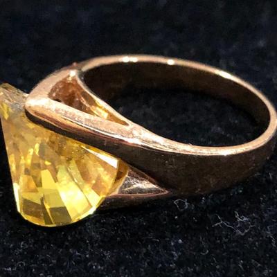 Two Unique Fashion Rings -Lot J208