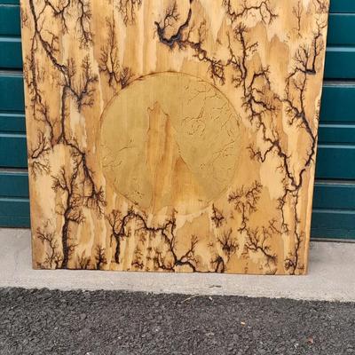 Large Howling Wolf Fracted Artwork