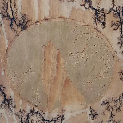 Large Howling Wolf Fracted Artwork