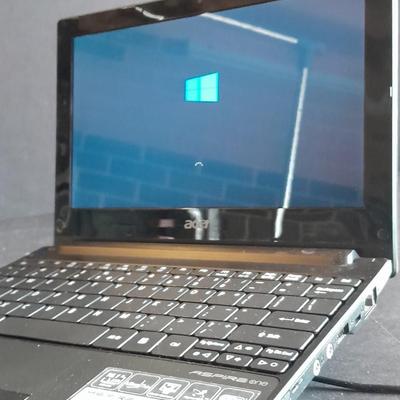 Acer Aspire one D255E Laptop Works, but slow. For light use or Repair