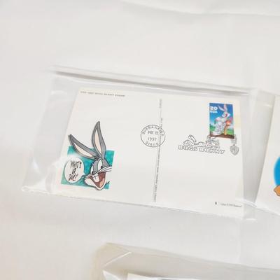 3 - LOONEY TOONS COLLECTIBLE P