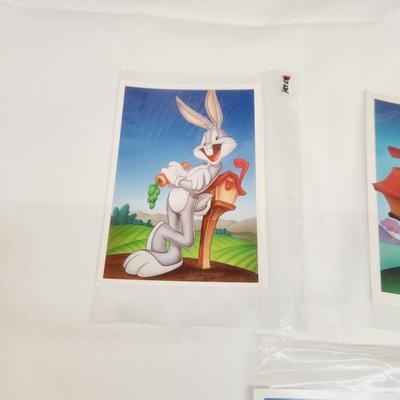 3 - LOONEY TOONS COLLECTIBLE P