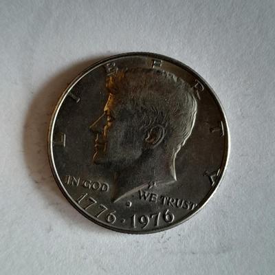 Bicentennial 1776-1976 Kennedy Half Dollar # 2