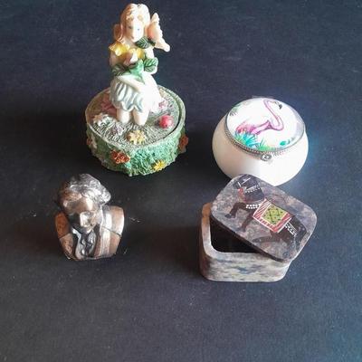 Small trinket and treasures, Ring boxes, Jefferson bust, and girl figure