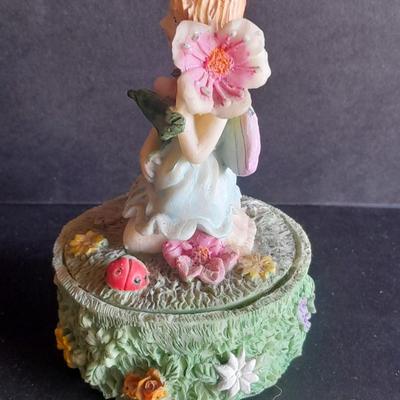 Small trinket and treasures, Ring boxes, Jefferson bust, and girl figure