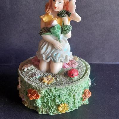 Small trinket and treasures, Ring boxes, Jefferson bust, and girl figure