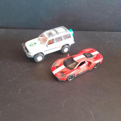 His & Her's Die Cast cars Kentoys SUV and MSZ 2017 FORD GT