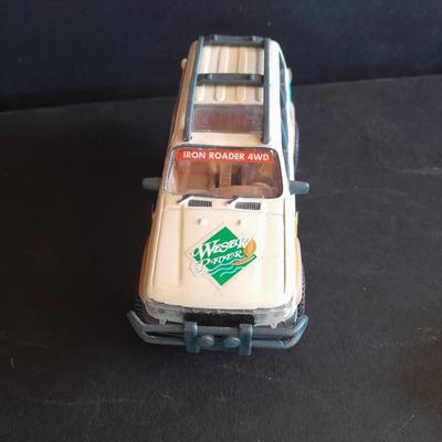 His & Her's Die Cast cars Kentoys SUV and MSZ 2017 FORD GT