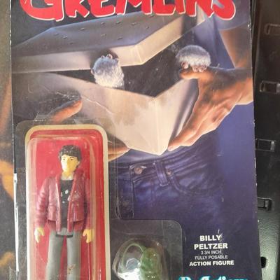 1984 TM & Warner Bros. Starmakers #2185 Gremlins Poster and Gremlins Billy Peltzer action figure