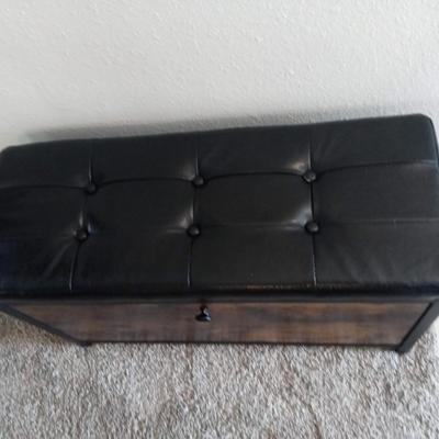 SHOE STORAGE BENCH