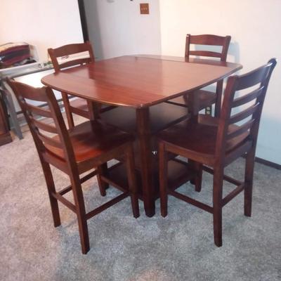 COUNTER HEIGHT DINING TABLE WITH 4 CHAIRS