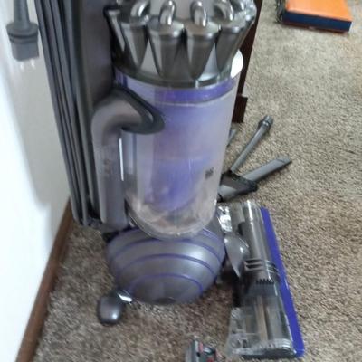 DYSON ANIMAL 2 BAGLESS VACUUM WITH MANY ATTACHMENTS