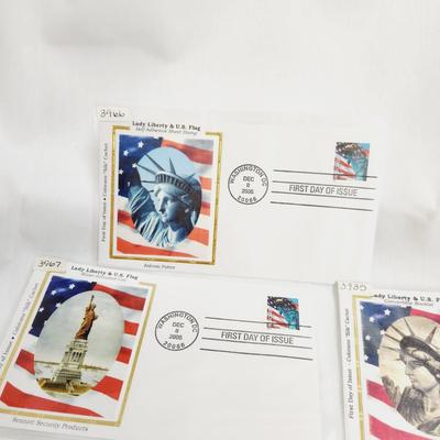 13 - 2005 LADY LIBERTY & US FLAG - 1ST DAY STAMPS