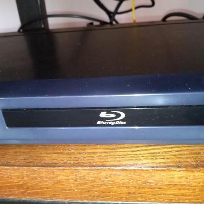 LG NETWORK BLU-RAY DISC PLAYER BD530 PLUS A SURGE BOX