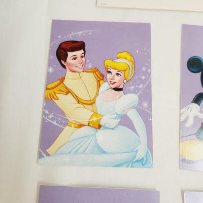 2006 DISNEY CHARACTERS POSTCARD BUNDLE - FIRST DAY ISSUE STAMPS