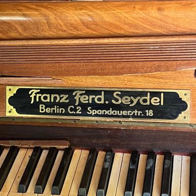 Franz, Ferd. Seydel ~ Upright Piano ~ 