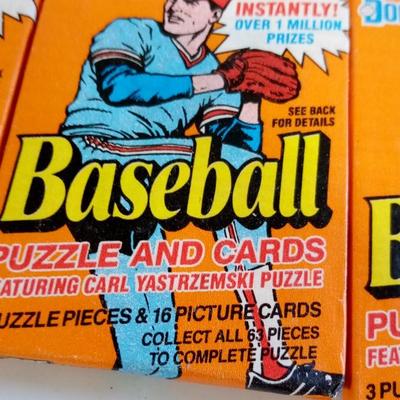 LOT 37  12 PACKS DONRUSS 1990 BASEBALL CARDS