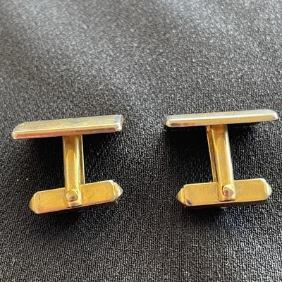 TWO PAIRS OF VINTAGE CUFFLINKS