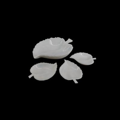 (4 pcs) White Glass Leaf Dishes