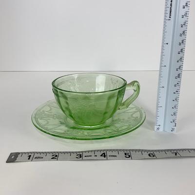 -36- URANIUM | Cameo â€œBallerinaâ€ Hocking Glass Co. | Green Depression Cup & Saucer