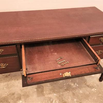 Lot #46  Mahogany Finish Kneehole Desk - working keys