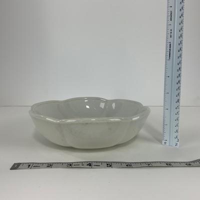 -41- POTTERY | McCoy 7528 USA Strawberry Pitcher & Bowl