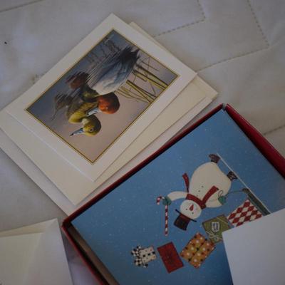 Box lot of greeting cards